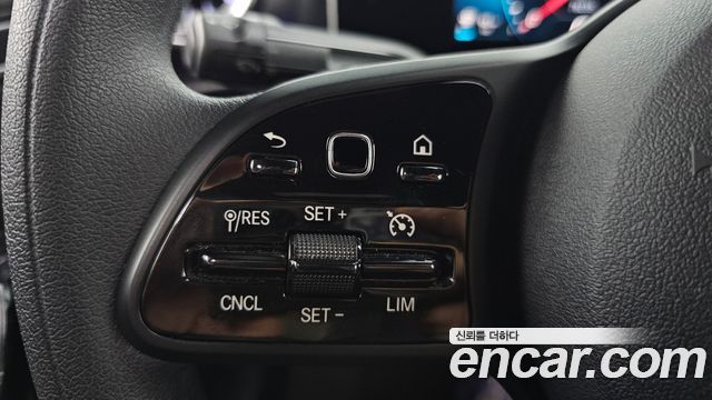 Mercedes-Benz A-Class 2020 — photo 20