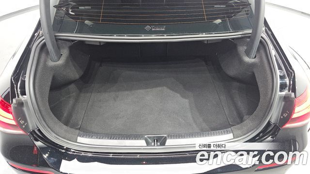 Mercedes-Benz A-Class 2020 — photo 21