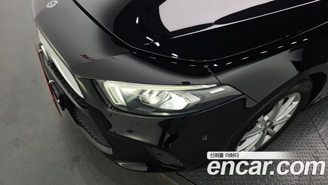 Mercedes-Benz A-Class 2020 — photo 8