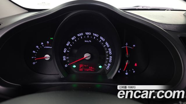 Kia Sportage 2012 — photo 11