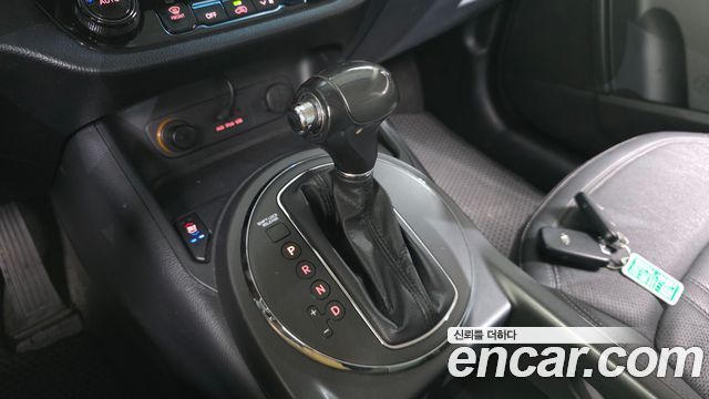 Kia Sportage 2012 — photo 12