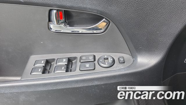 Kia Sportage 2012 — photo 17