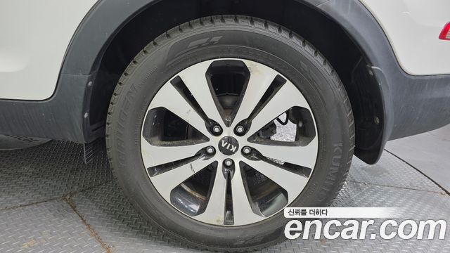 Kia Sportage 2012 — photo 7