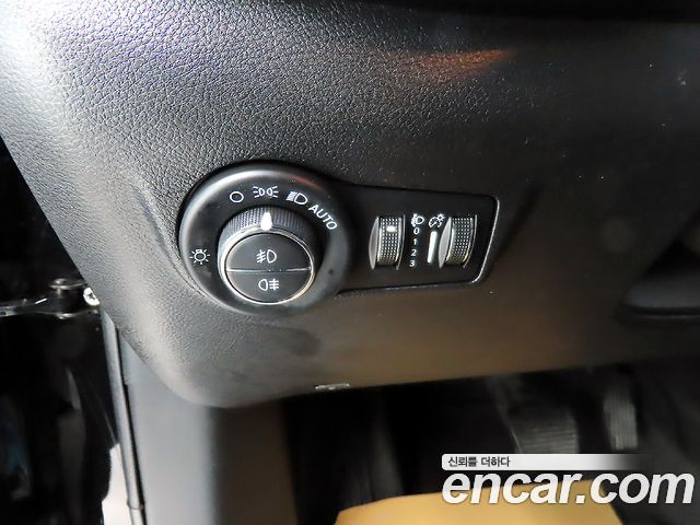 Jeep Compass 2022 — photo 13