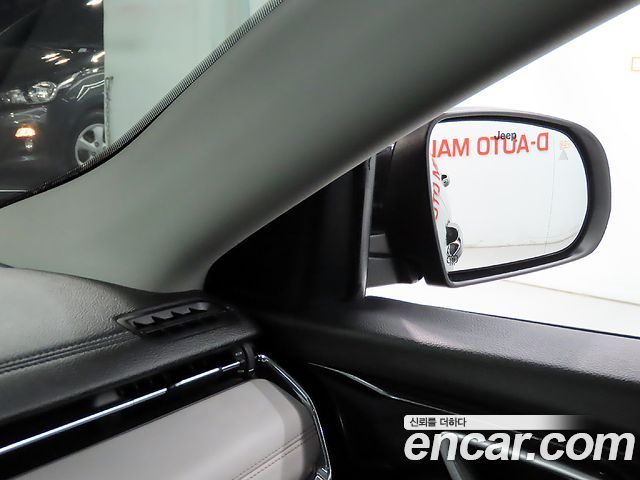 Jeep Compass 2022 — photo 15