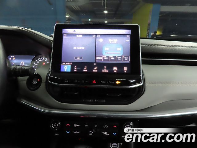 Jeep Compass 2022 — photo 18