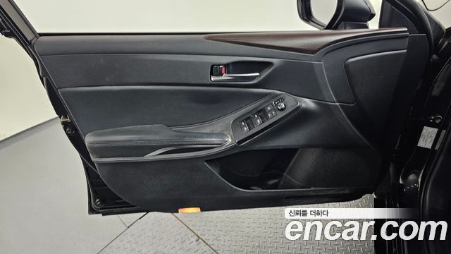 Toyota Avalon 2019 — photo 14