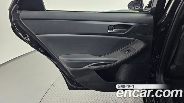 Toyota Avalon 2019 — photo 15