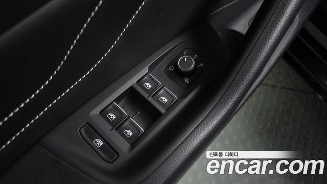 Volkswagen Passat 2022 — photo 19