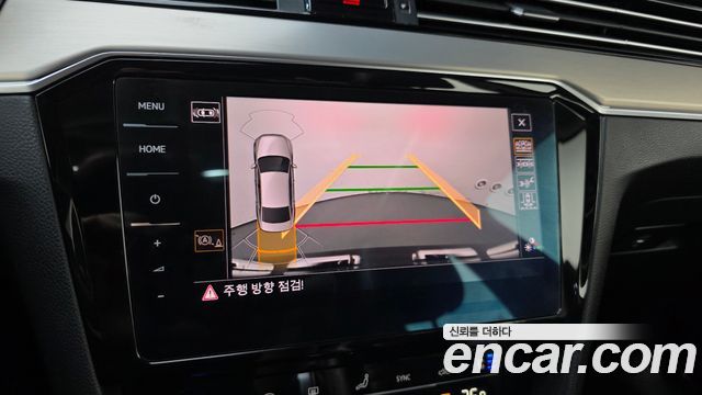Volkswagen Passat 2022 — photo 23