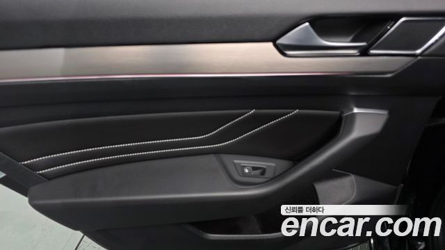 Volkswagen Passat 2022 — photo 15