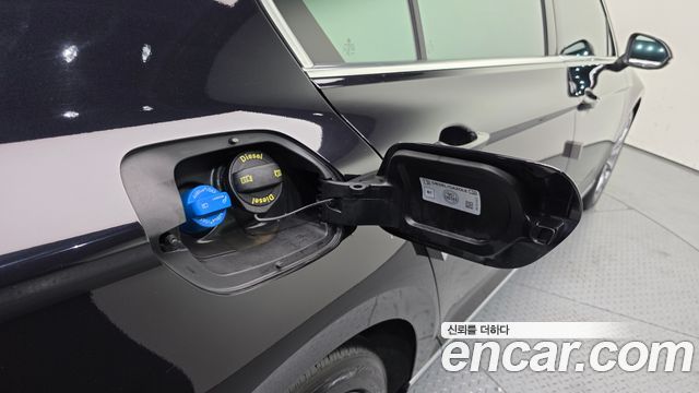 Volkswagen Passat 2022 — photo 30