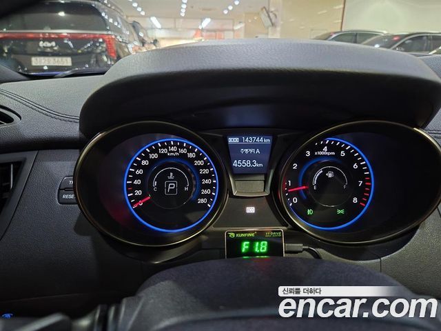 Hyundai Genesis 2012 — photo 7