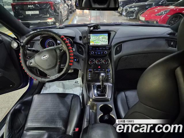 Hyundai Genesis 2012 — photo 9