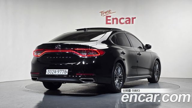 Hyundai Grandeur 2017 — photo 2