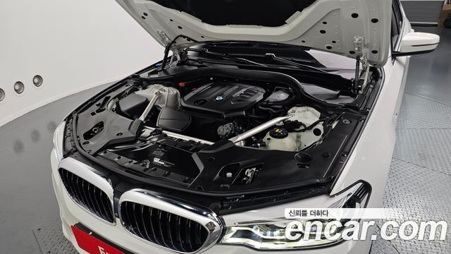 BMW 5-Series 2020 — photo 6