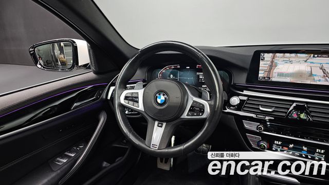BMW 5-Series 2020 — photo 18
