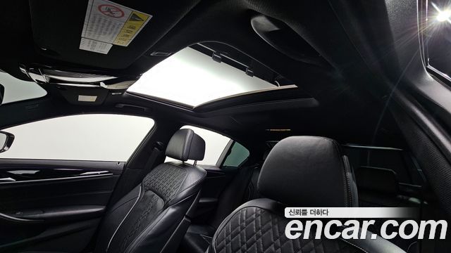 BMW 5-Series 2020 — photo 22