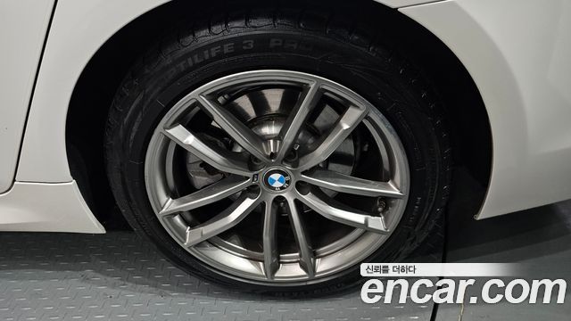 BMW 5-Series 2020 — photo 7