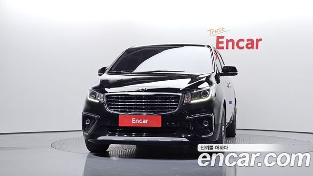 Kia Canival 2020 — photo 3