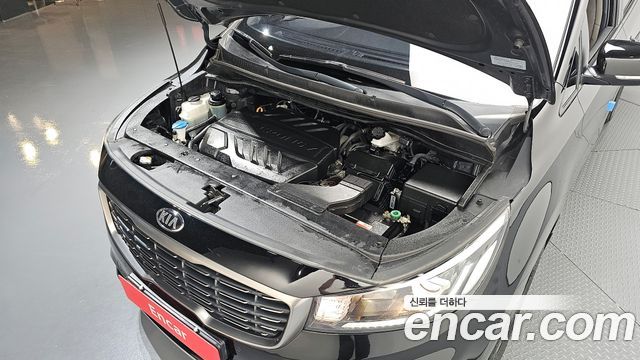 Kia Canival 2020 — photo 6