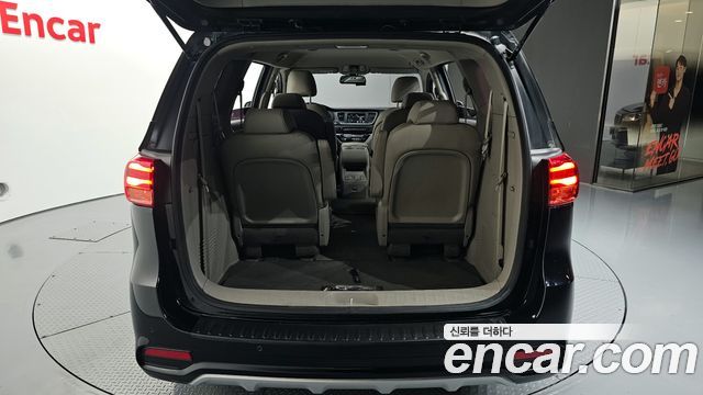 Kia Canival 2020 — photo 26