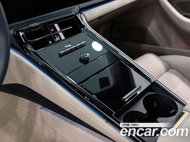 Porsche Panamera 2026 — photo 18
