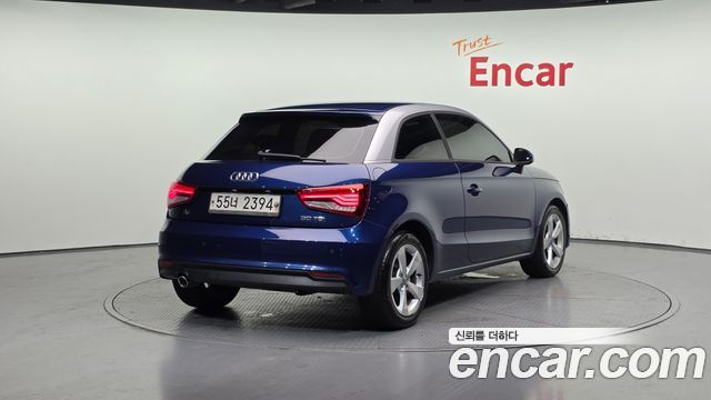 Audi A1 2015 — photo 2