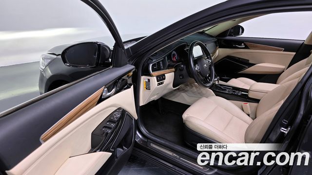 Kia K7 2017 — photo 13