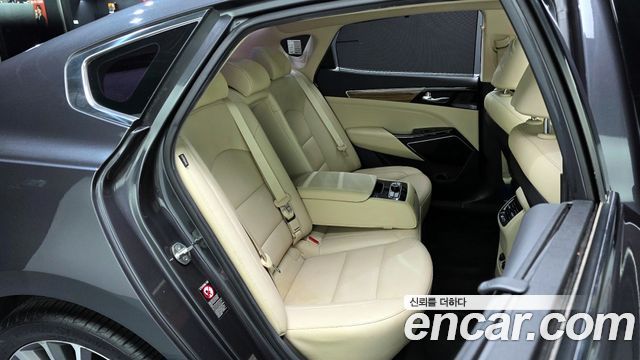 Kia K7 2017 — photo 17