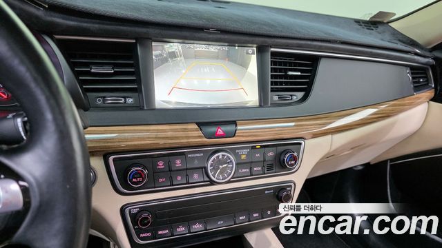 Kia K7 2017 — photo 22
