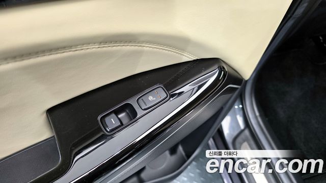 Kia K7 2017 — photo 28