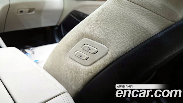 Kia K7 2017 — photo 29