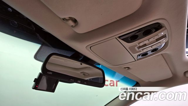 Kia K7 2017 — photo 32