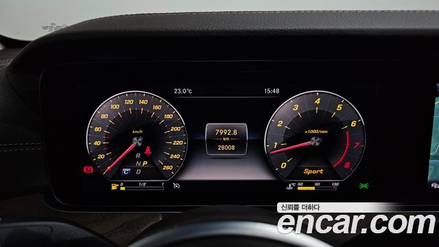 Mercedes-Benz E-Class 2019 — photo 11