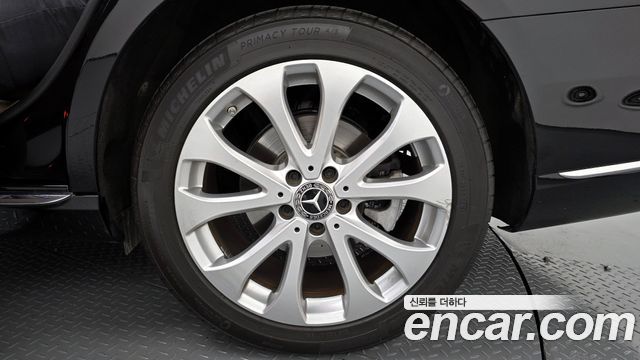 Mercedes-Benz E-Class 2019 — photo 7