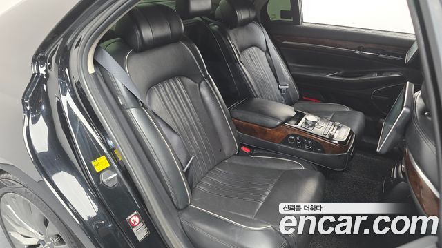 Genesis EQ900 2016 — photo 11