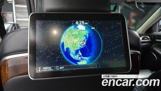 Genesis EQ900 2016 — photo 16