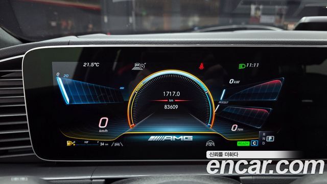 Mercedes-Benz GLE-Class 2021 — photo 11