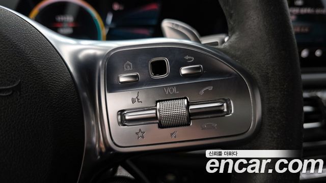 Mercedes-Benz GLE-Class 2021 — photo 35