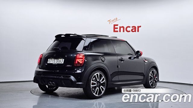 Mini Cooper 2023 — photo 2