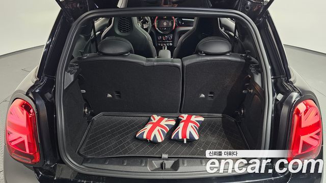 Mini Cooper 2023 — photo 20