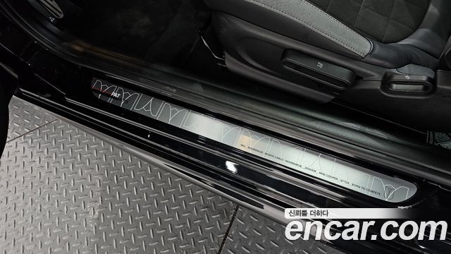Mini Cooper 2023 — photo 27