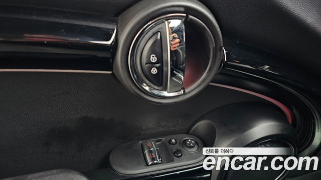 Mini Cooper 2023 — photo 32