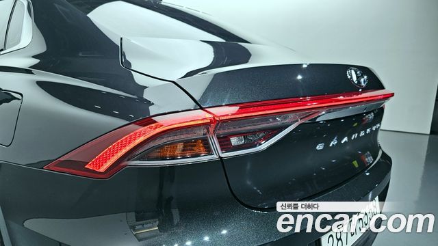 Hyundai Grandeur 2022 — photo 9