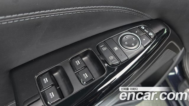 Kia K7 2020 — photo 30