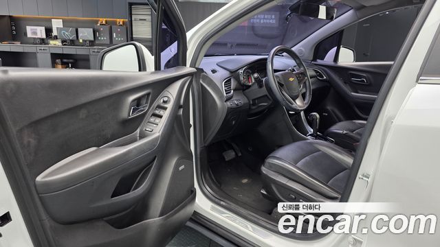 Chevrolet Korea Trax 2017 — photo 10