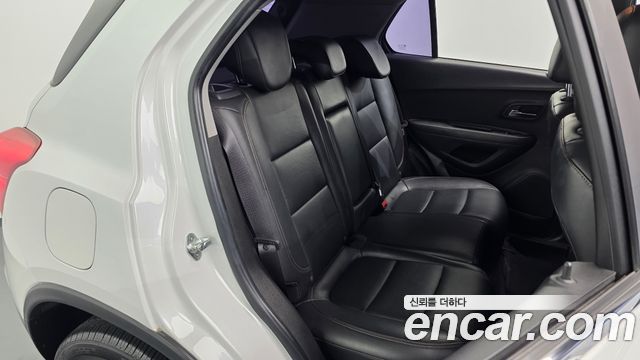 Chevrolet Korea Trax 2017 — photo 11