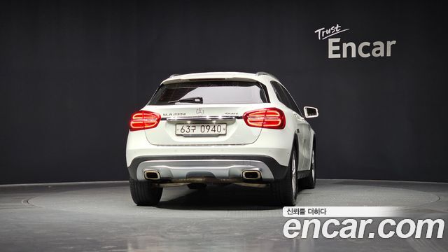 Mercedes-Benz GLA-Class 2016 — photo 4
