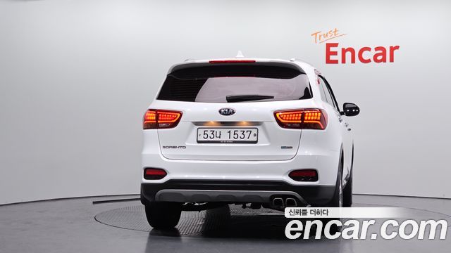 Kia Sorento 2018 — photo 4